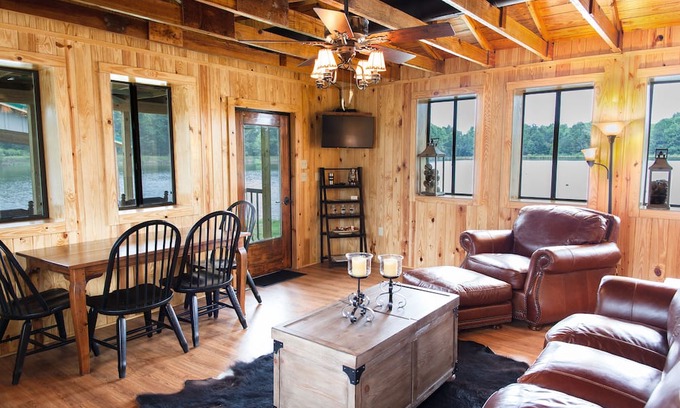 Bluffton Casa | The Pond House