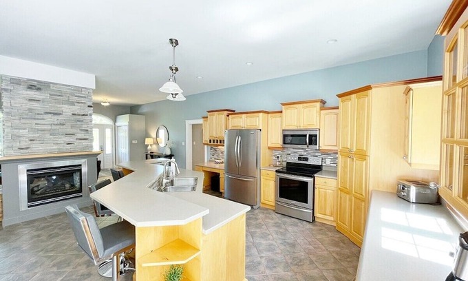 Fredericton Casa | This house is a 3 bedroom(s), 2.5 bathrooms, located in Richibucto Road, NB.