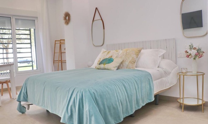 Conil de la Frontera Apartamento | La Ilusión III, studio in Conil