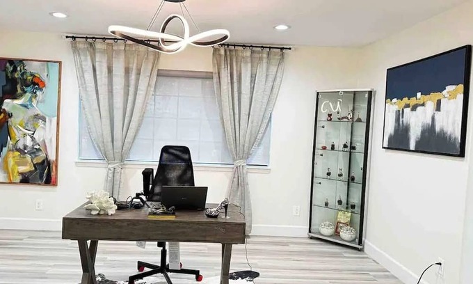 West Covina Casa | Dream Home with swimming pool & Jacuzzi