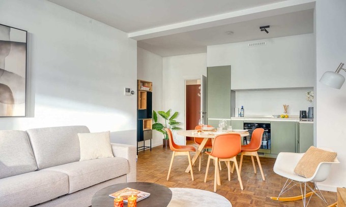 University District Apartamento | Bright 1BR Haven in Antwerp with Terrace