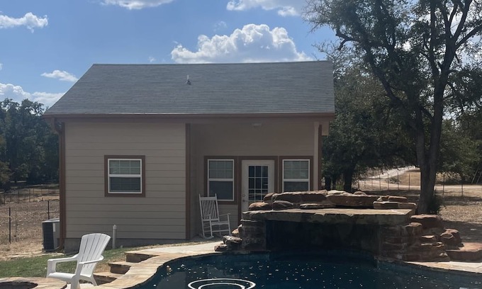 Liberty Hill Casa | Stay In the Eclipse Path of Totality, Liberty Hill, TX