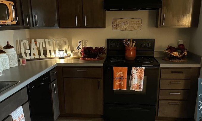 Sun Prairie Apartamento | Cute cozy 2 bedroom apartment