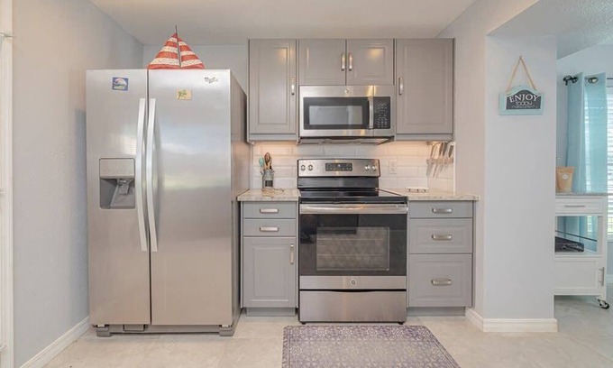 Palm Harbor Casa | Beach Blessing - Just Minutes From the Beach!