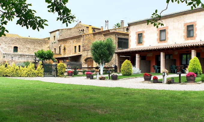 Serra de Daró Cabaña | Apartamento Rural en el Baix Empordà, Ideal Para Famílias