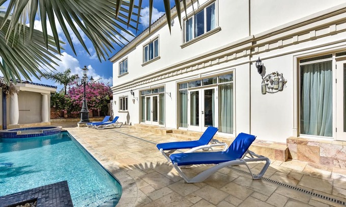 Koyari Villa | 8 bedroom family friendly villa equipped for big & small groups, and its minutes