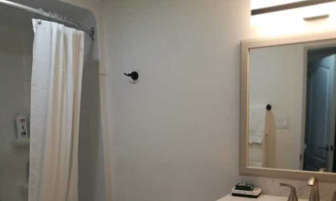 Guelph Casa | Beautifully 1 bedroom suite in Guelph