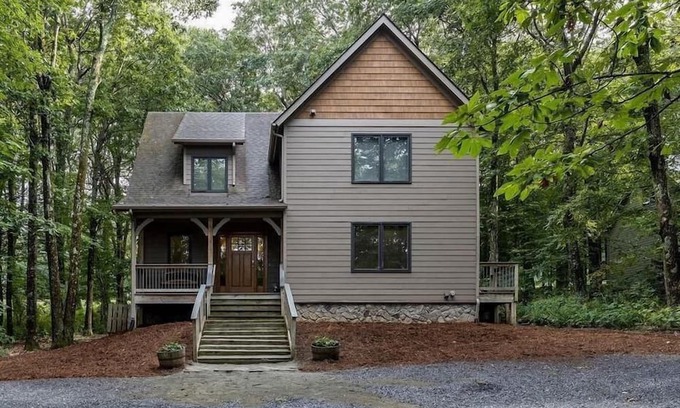 Nellysford Casa | The 19th Hole with Wintergreen Advantage