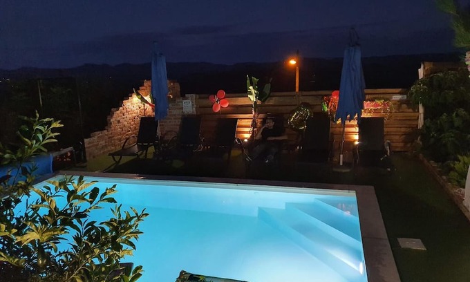 Novi Marof Casa | Holiday house Novi Marof for 1 - 9 persons with 3 bedrooms - Holiday house