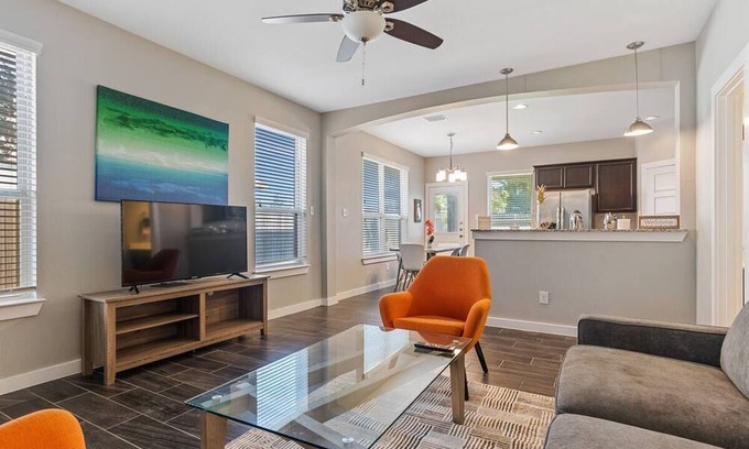 Midlothian Casa | Midlothian Modern Home