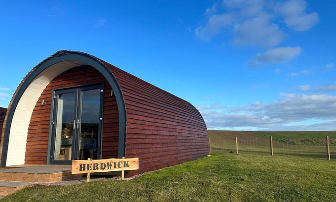 Eyemouth Cabina | Milldown Glamping