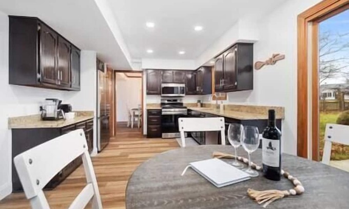 Fort Wayne Casa | Spacious Home near Parkview and Dupont Hospital