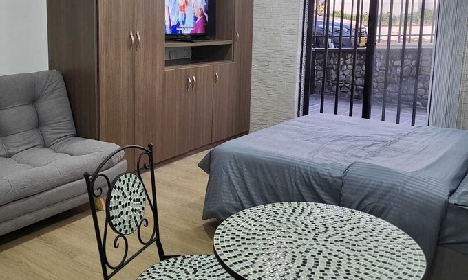 Manizales Apartamento | 4. Calido Apartaestudio, Casa Azul Manizales Caldas, Colombia