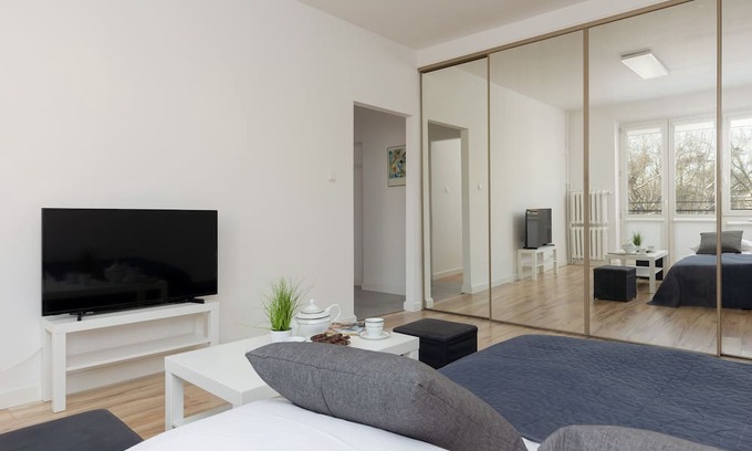 Muranow Apartamento | Bright Studio With Balcony by Renters