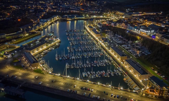 Milford Haven Apartamento | Fulke Street - 2 Bedroom Apartment - Milford Haven