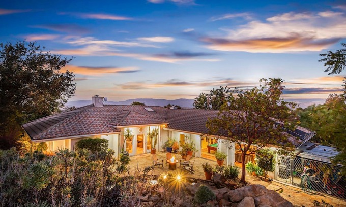 Valley Center Complejo | Private Home on 9 Acres, View. Salt Water Pool & Spa. CLEAN FEE WAIVED
