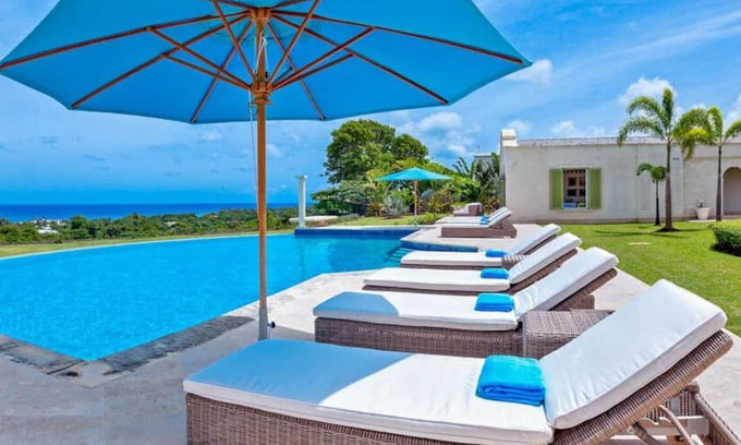 Weston Villa | Villa Half Moon - Four Bedroom Villa, Sleeps 8