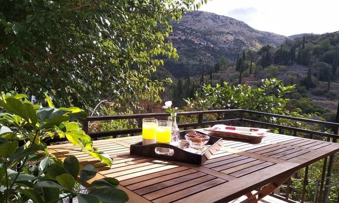 Kalamitsi Casa | Aggelos House in Kalamitsi