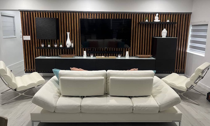 Biscayne Park Casa | Peace and Quiet