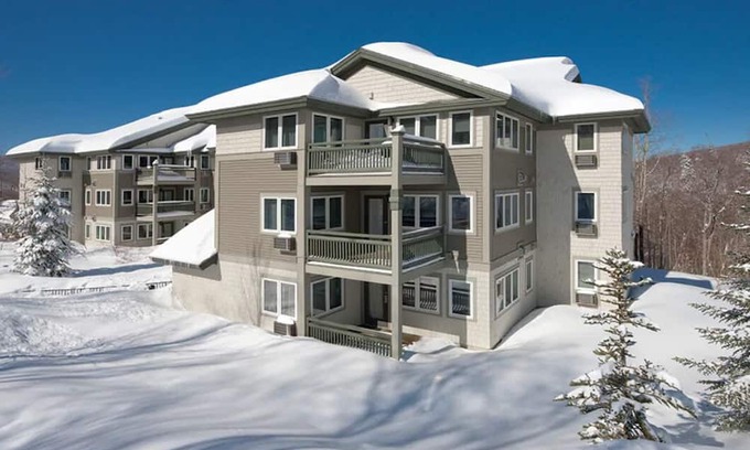 Jeffersonville Complejo | 3 Bedroom Condo, Sleeps 10, Full Kitchen, Skiing, Smugglers Notch Vermont Resort