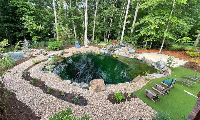 Charlottesville Casa | Charlottesville home - hot tub, fire pit & pond