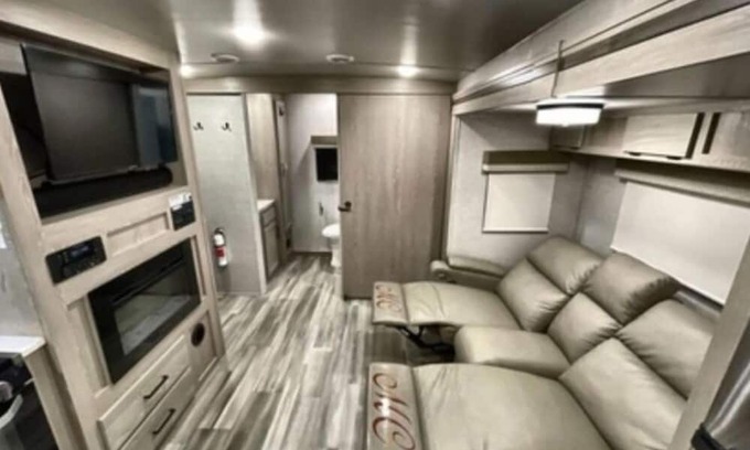Elmo Casa | Cozy 2-Person RV Getaway