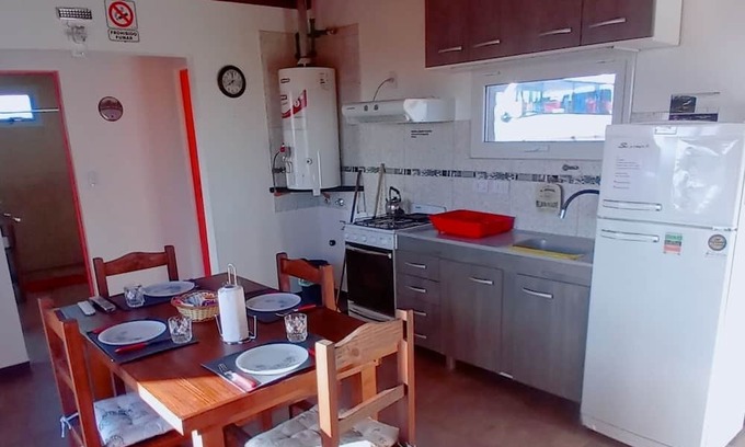 Cerro Calafate Cabina | Cabaña Completa Ideal Para Grupos 5 Minutos Caminando del Centro de El Calafate!