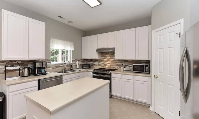 Apex Casa | Spacious 3BR Duplex in Apex