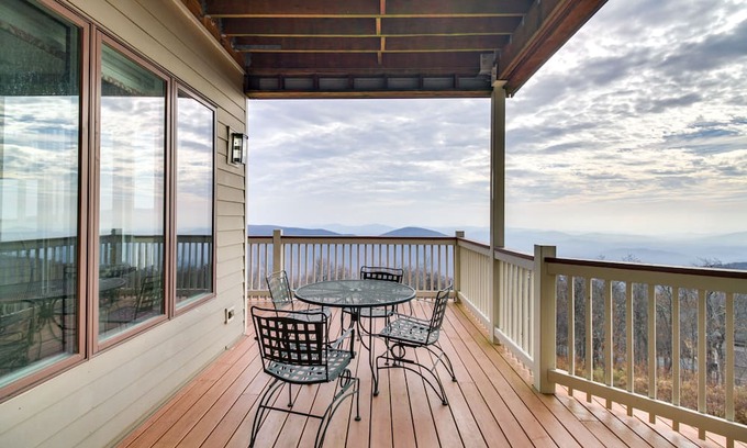Chestnut Springs Condominio | Massies Mill Condo: Mountain Views in Wintergreen!