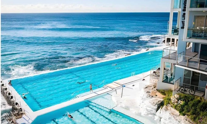 Bondi Beach Apartamento | Stylish Bondi Beachfront Apt with Ocean Views