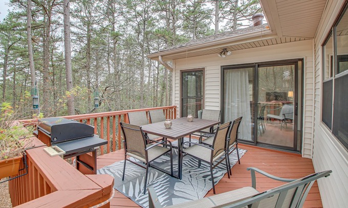 Hot Springs Village Casa | 'Stay and Play' - Hot Springs Village Home!