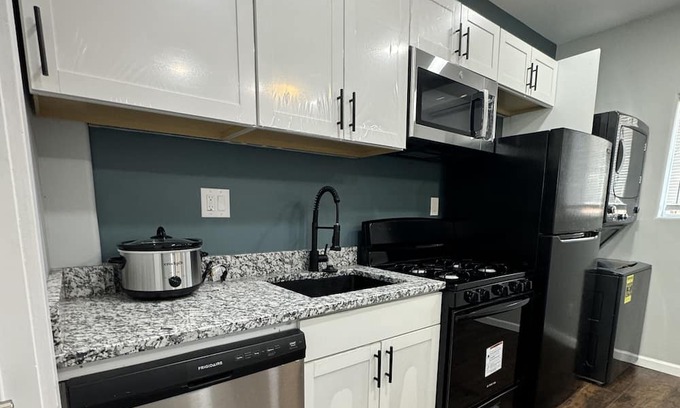 Barelas Apartamento | Downtown Modern updated apartment