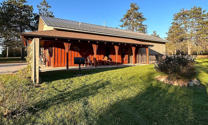 Ladysmith Casa | The BunkHouse, a Northwoods Escape