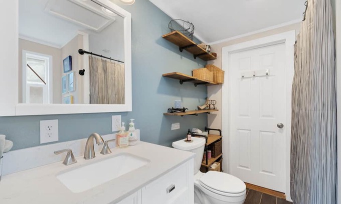 Netarts Casa | Cottage Near the Bay. Beautiful getaway home, located in Netarts OR!