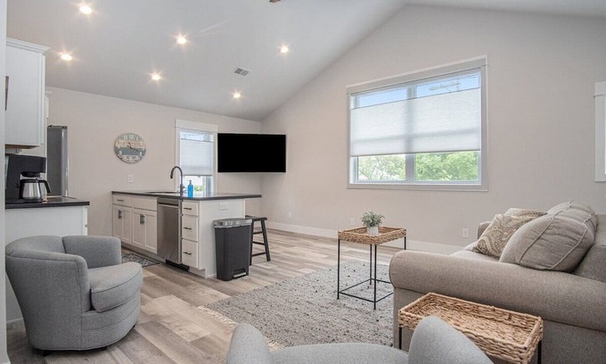 Nelson Casa | Stylish Retreat Steps from the Downtown Scene