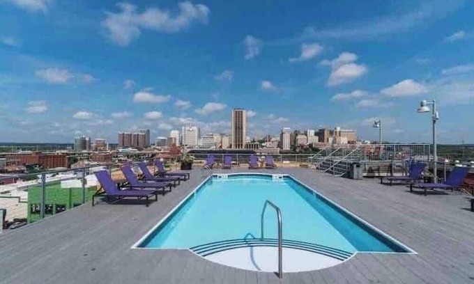 Downtown Richmond Apartamento | The Sweet Spot w/City view/2bd 2bth/Parking/near VCU