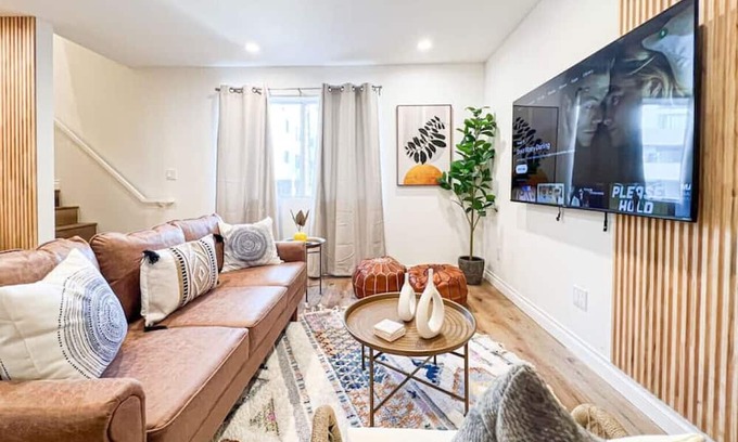 View Park-Windsor Hills Casa | Bohemian Habitat in Hollywood - BR1-WH