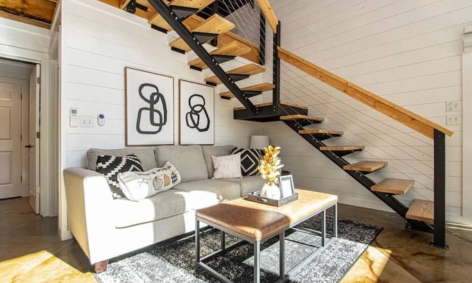Newnata Cabina | Beautiful Lakefront Cabin
