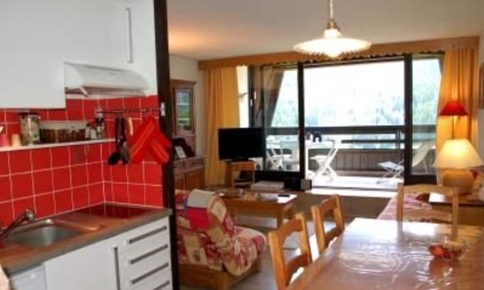 Villard-de-Lans Apartamento | Holiday Apartment "6 Pers - Villard De Lans" with Mountain View, Balcony & Wi-Fi