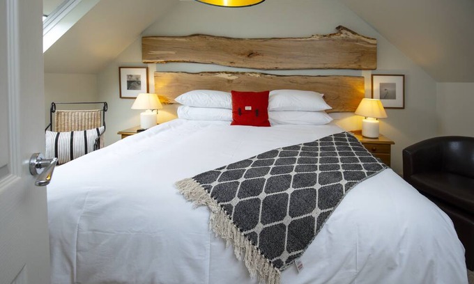 Stornoway Apartamento | Park Suite 1 - up to four guests, close to Stornoway centre.
