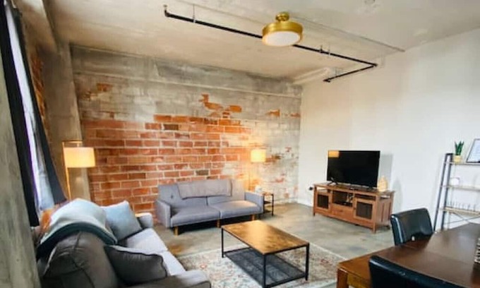 Downtown Apartamento | Modern industrial 2 BR, 2 bath Downtown (#7)