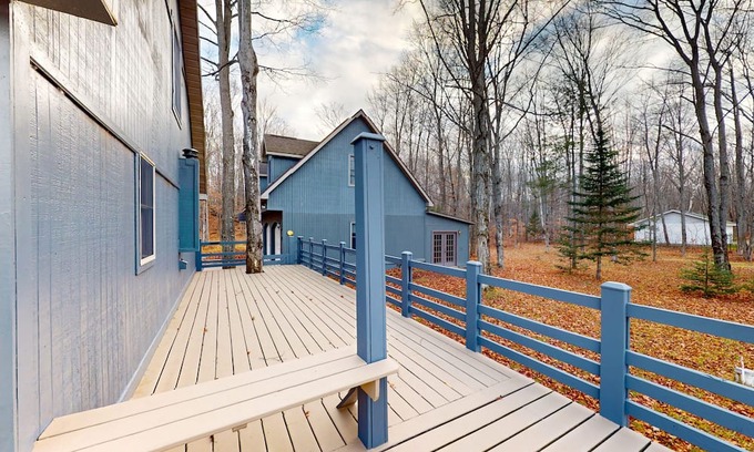 Cheboygan Cabaña | Lakefront stay with two kayaks, jetted tub, wood stove, & W/D - dog-friendly