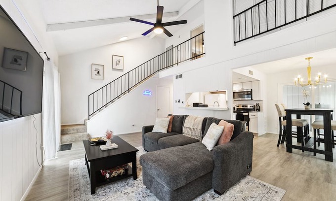 Stonehedge Estates Casa | Chic Home W Austin 5 min from dt