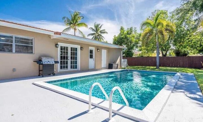 West Hollywood Apartamento | 3 Bedroom 731645 by Houzlet