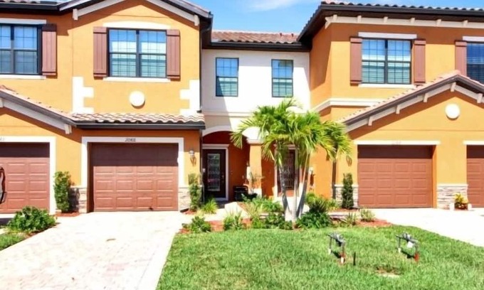 Gran Paradiso Apartamento | 3 Bedroom 723234 by Houzlet