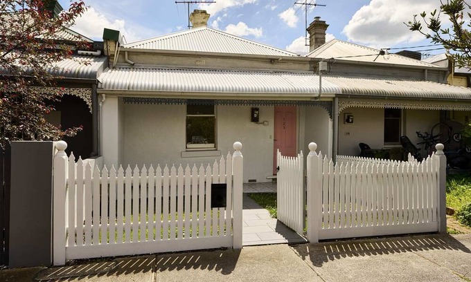 Brunswick North Casa | Homely Cottage in Davies St - Private Garden