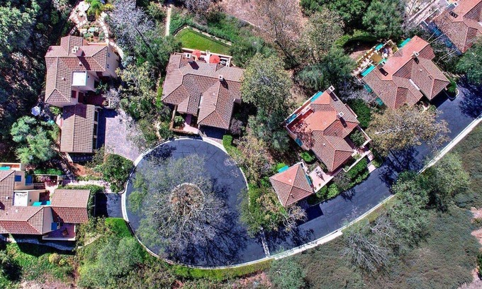 Bel Air Casa | Nature Lover’s Paradise, Bike/walk to Beach, Hope Ranch, 5 minutes from Downtown