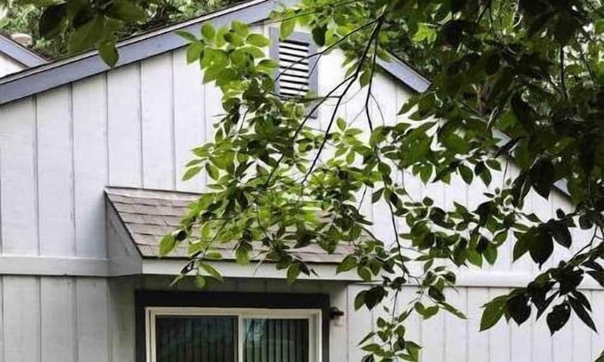 Lawrence Casa | Clean, Cute & Cozy, 2bd duplex: Iris's Place!
