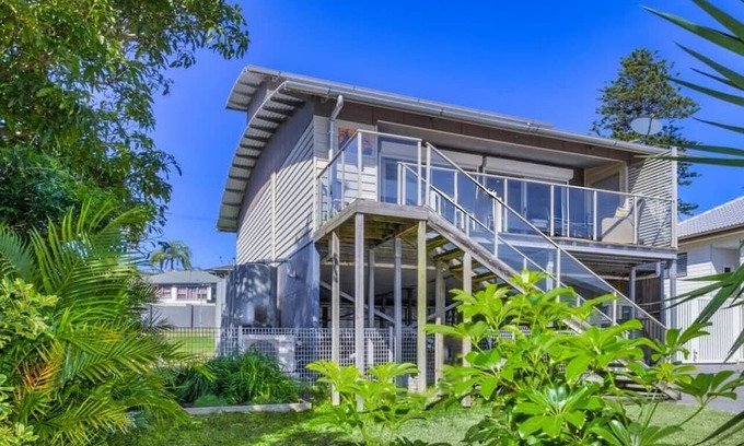 Swansea Casa | Beach Amore - Between lake and beach
