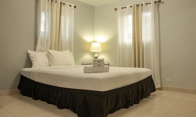 Tamuning Apartamento | Beachfront Studio - Unit 207 Ocean Villa
